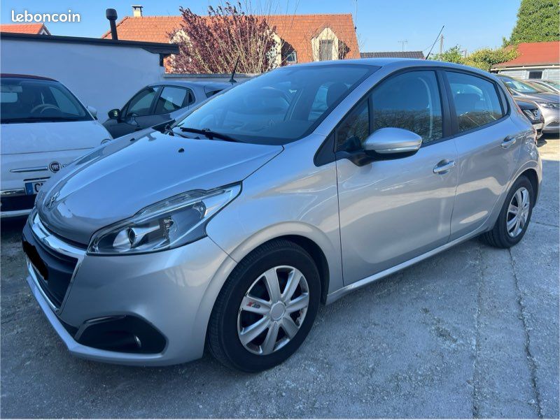 Peugeot 208 1.6hdi 75ch active (image 2)