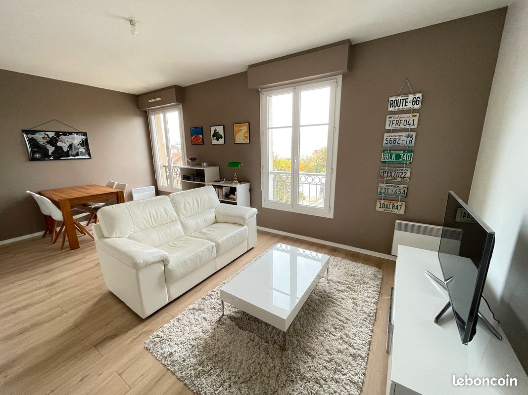 Appartement 2 pièces 47 m² · à Poissy · 47 m² · 230 000 €