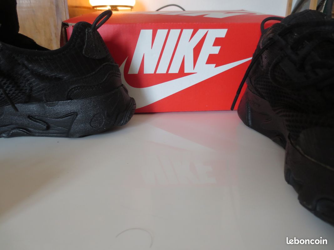Taille Rare adulte ou Enfant : 38 Nike React Live Low Noir/Rouge GS Baskets Basses (image 11)