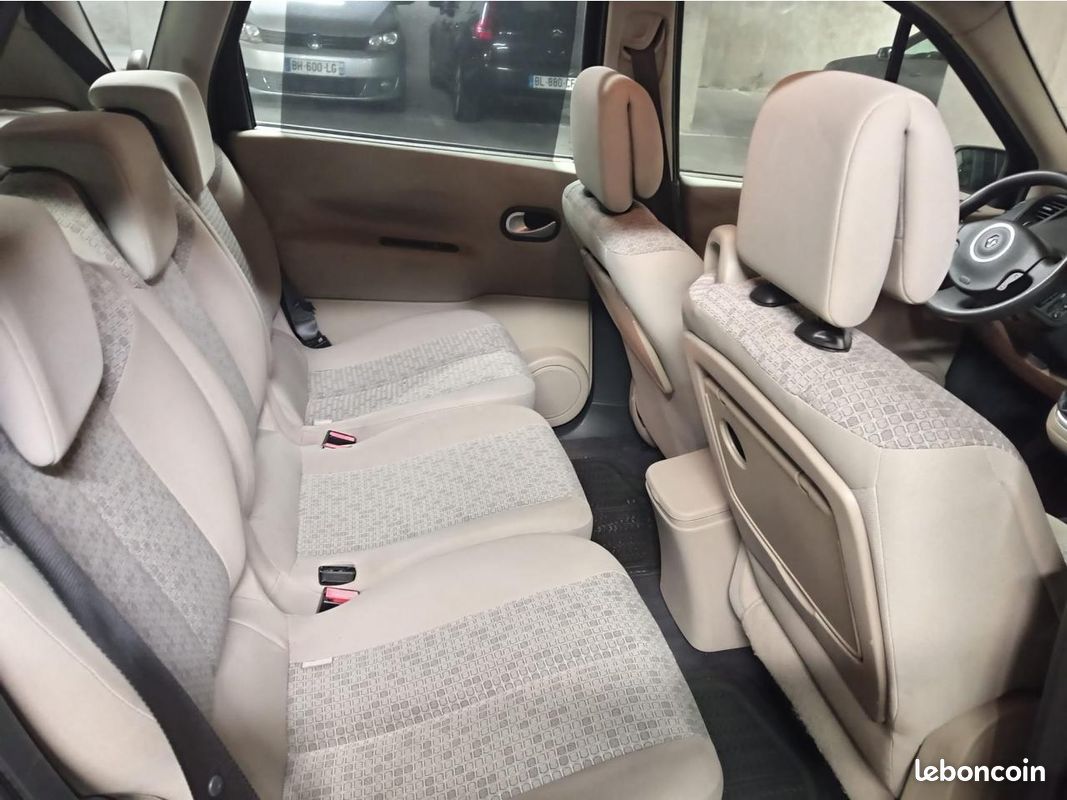 RENAULT SCENIC 1.9 dCi - 130 ch - GPS intégré (image 13)