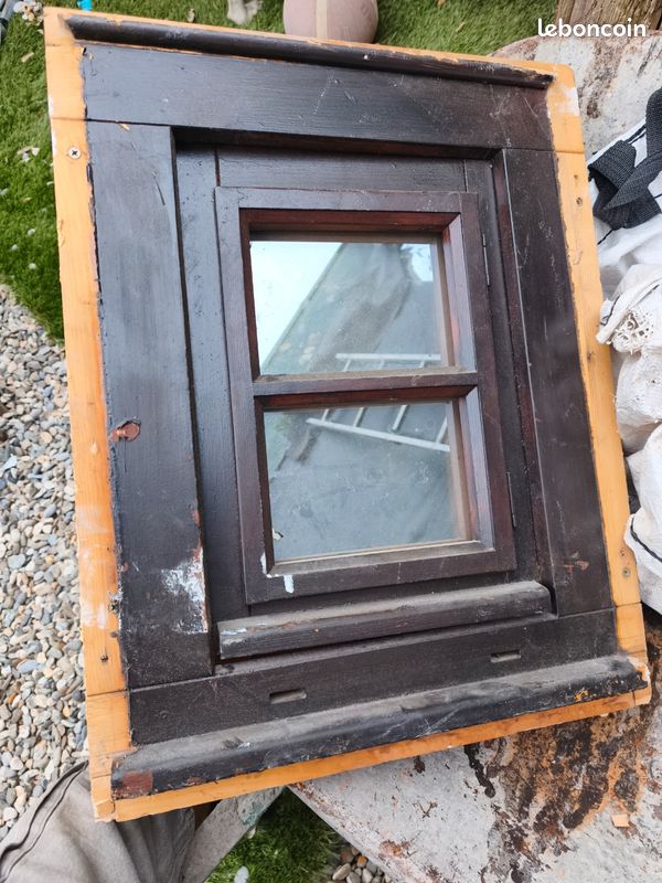 Fenêtre bois (image 1)