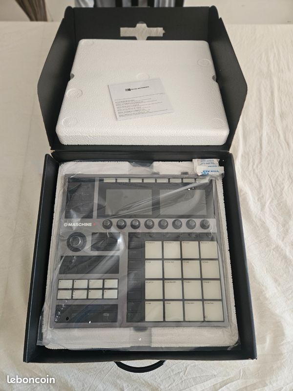 Maschine plus de native instrument (image 3)