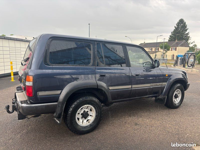 Toyota land cruiser hdj 80 4,2l bva 12V 170ch 5 places clim. Webasto bluetooth de 1990 (image 1)