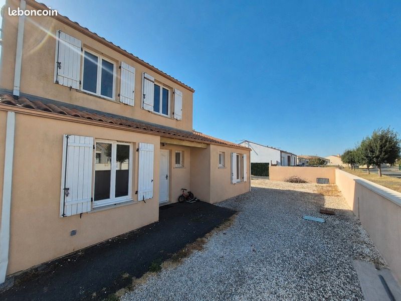 Maison 5 pièces 114 m² · à Lussant · 114 m² · 262 900 €