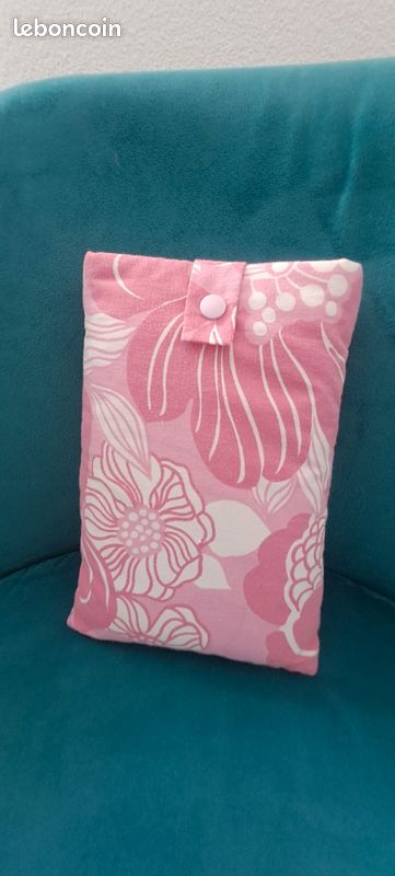 Nouveauté. Housse de coussin en laine Auroise de la vallée d Nouveauté. Housse de coussin en laine Auroise de la vallée d