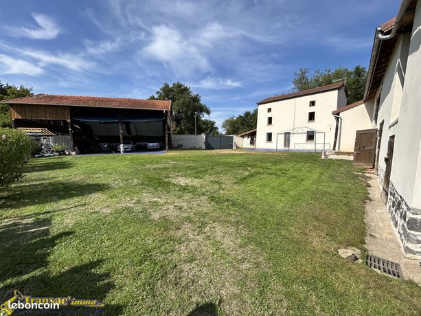 Maison 7 pièces 215 m²