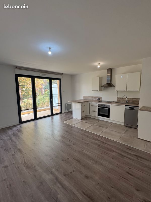 Appartement 3 pièces 60 m² · à Verneuil-sur-Seine · 60 m² · 1 290 €/mois