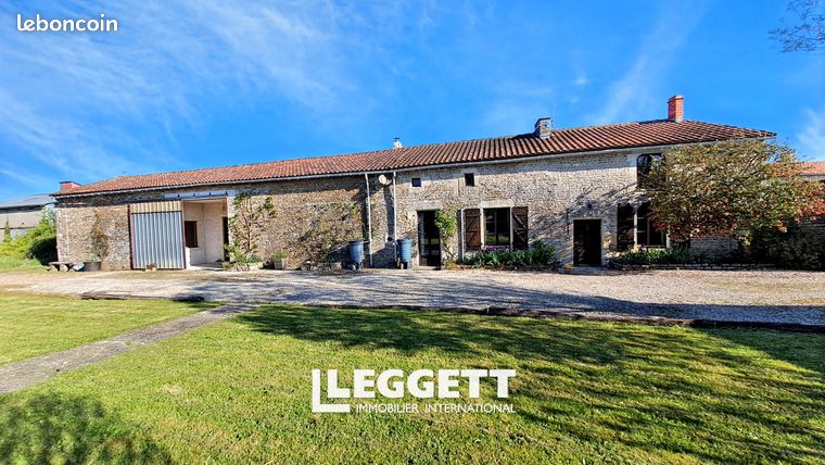 Maison 7 pièces 364 m²