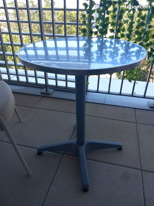 Table ronde pour balcon (image 2)