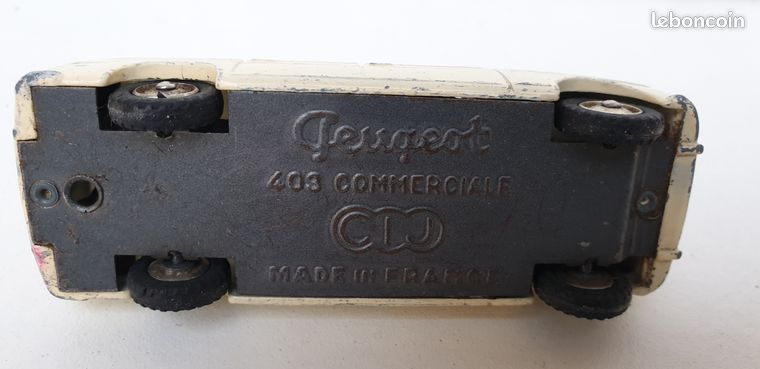 Ancienne Voiture Miniature CIJ Peugeot 403 Commerciale - Jouet Vintage France