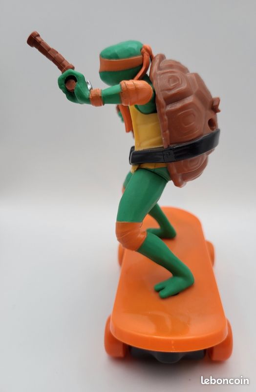 Figurine Mikey Shredder Tortues Ninja Skate a friction (image 4)