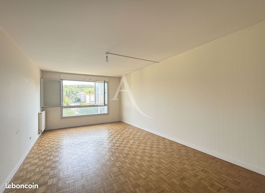 Appartement 2 pièces 49 m² · à Chelles · 49 m² · 154 800 €