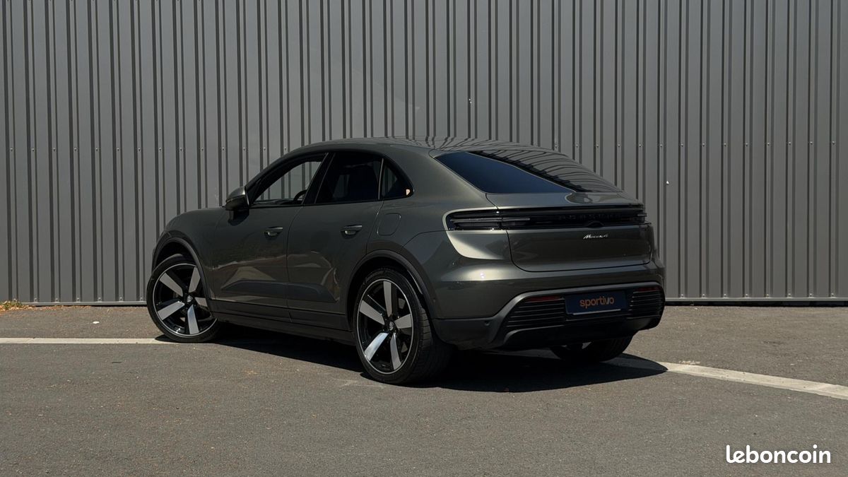 PORSCHE MACAN 4 - 100% Electric - 408 CH - Autonomie 611 km (image 7)
