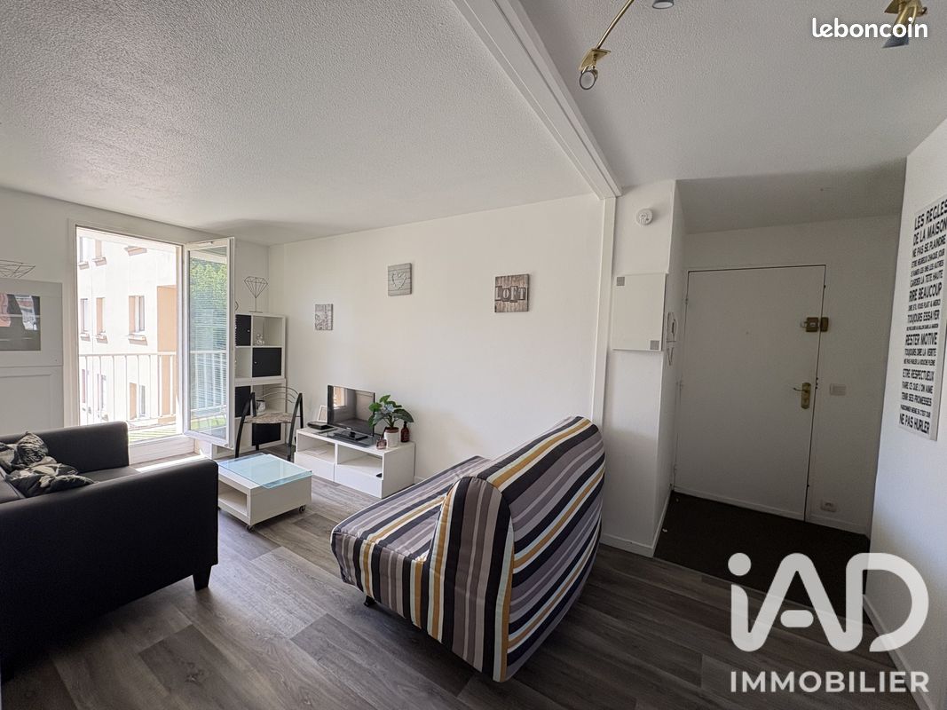 Appartement 2 pièces 52 m² · à Évry-Courcouronnes · 52 m² · 515 €/mois