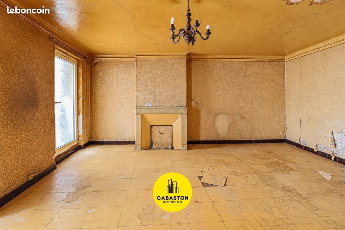 Appartement 2 pièces 57 m² · à Marseille · 57 m² · 109 000 €
