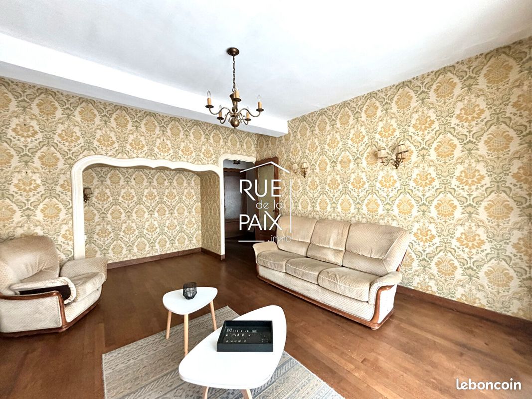 Maison 4 pièces 130 m² · à Parthenay · 130 m² · 69 350 €