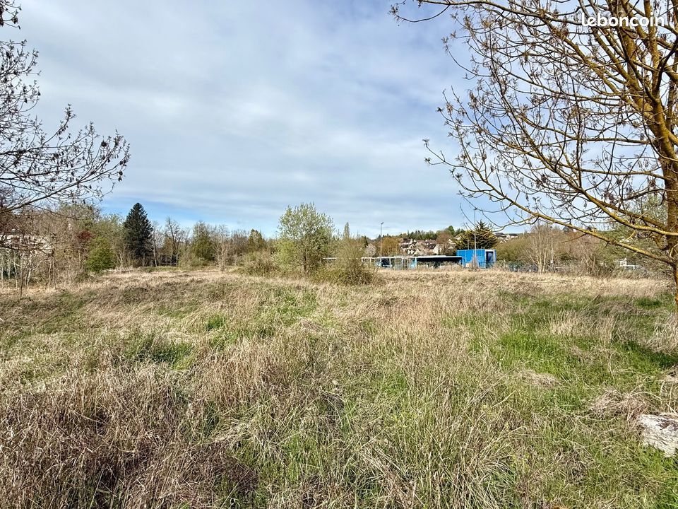 Terrain 4 921 m² Donnemarie Dontilly · à Donnemarie-Dontilly · 424 000 €