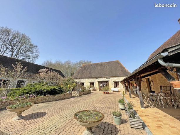 Chambre d'hôtes 8 pièces 475 m²
