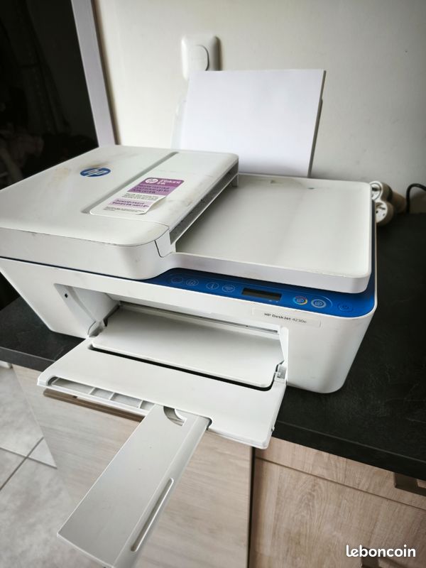 Comparer les prix : HP Multi Function Inkjet Deskjet 4230E All-in-One