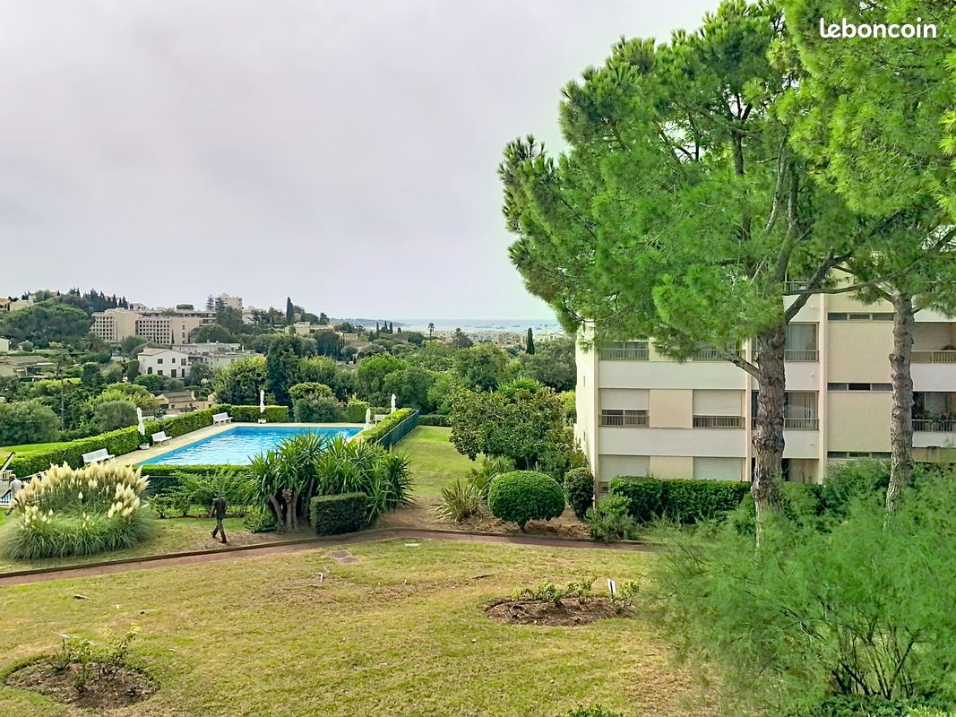 Appartement 2 pièces 46 m² · à Antibes · 46 m² · 1 000 €/mois