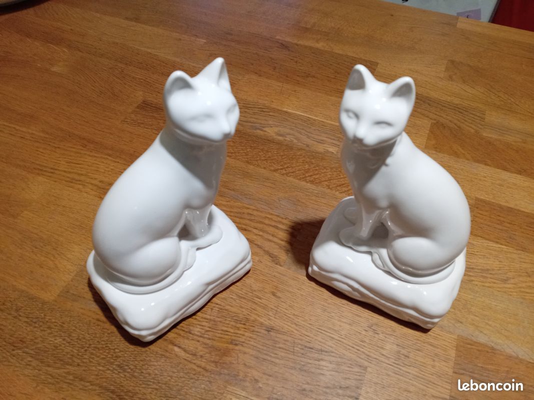 Paire de serres livres chats 20cms de hauteur en faïence (image 1)