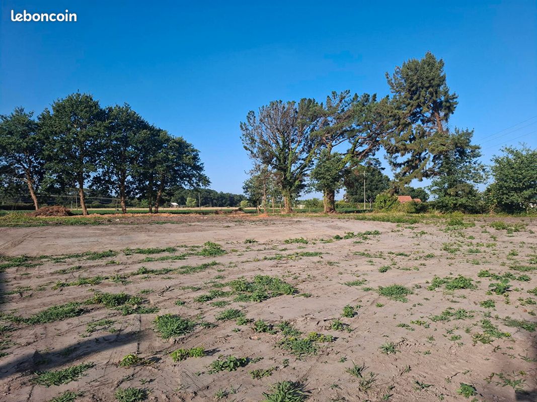 Terrain 1046 m² · à Saint-Jean-de-Marsacq · 1 046 m² · 168 500 €