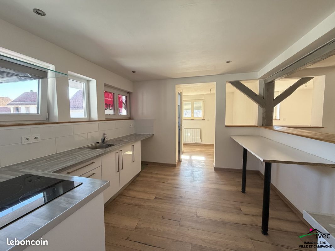 Appartement 4 pièces 108 m² · à Geispolsheim · 108 m² · 990 €