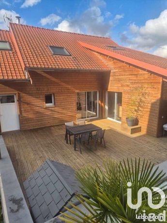 Propriété 5 pièces 136 m²