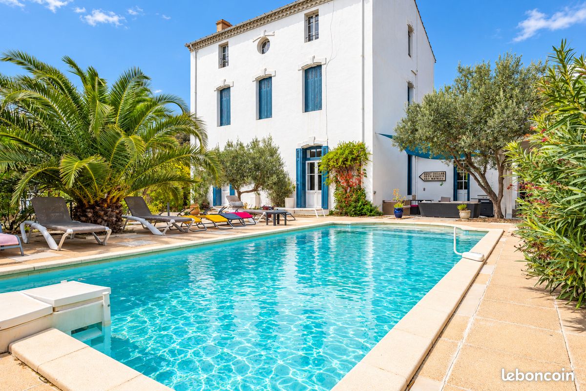 Maison 10 pièces 260 m² · à Capendu · 260 m² · 495 000 €