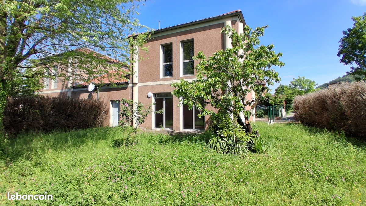 Maison 4 pièces 96 m² · à Saint-Donat-sur-l'Herbasse · 96 m² · 210 000 €