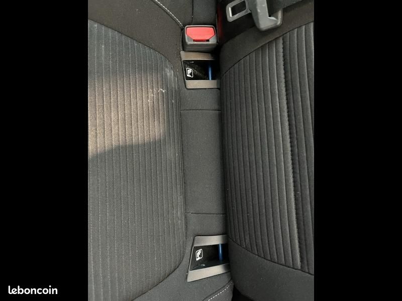 Ford Focus 1.0 EcoBoost mHEV 125ch Titanium X Business (image 24)