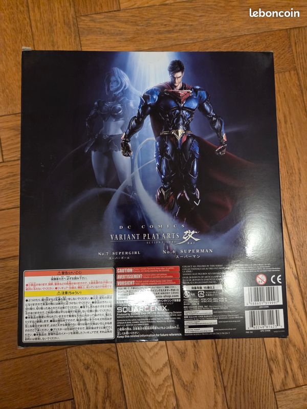 Figurine Play ARTS KAI Superman - Variant DC Comics - Square Enix - Neuf Scellé