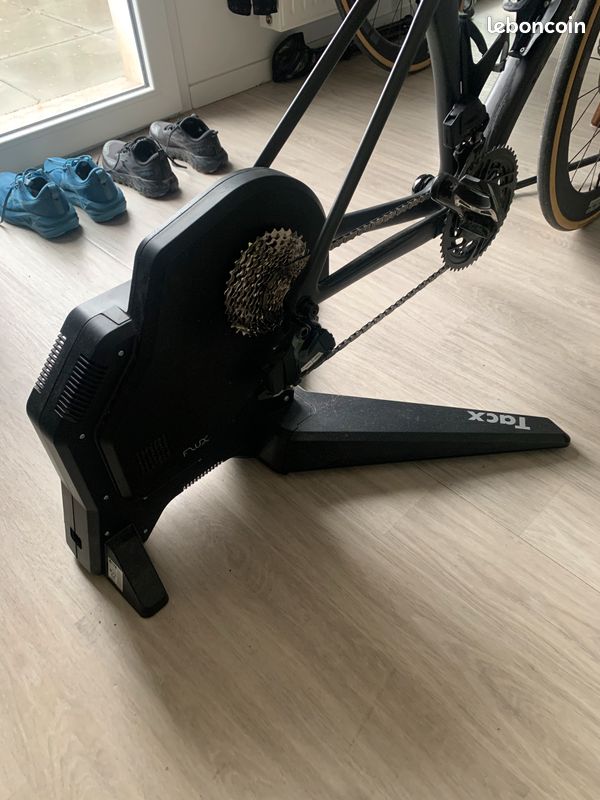 Home Trainer Tacx Flux S Smart Équipements vélos