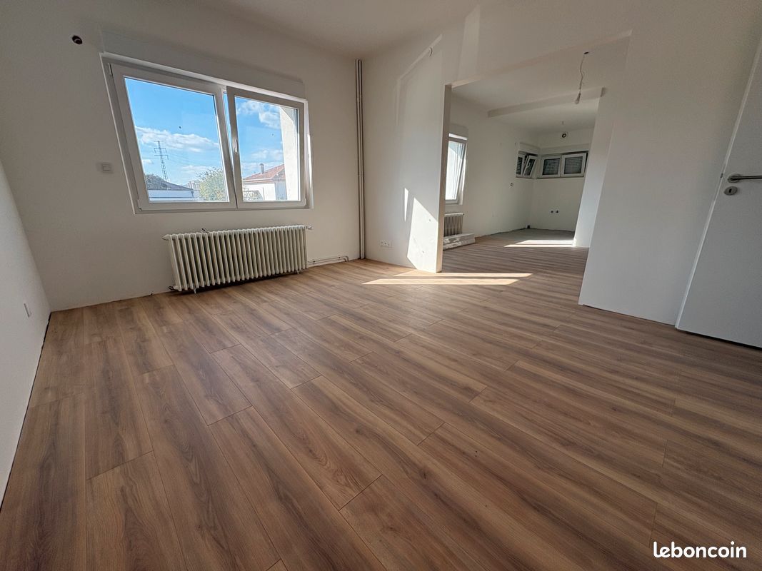 Maison 8 pièces 159 m² · à Amnéville · 159 m² · 379 000 €