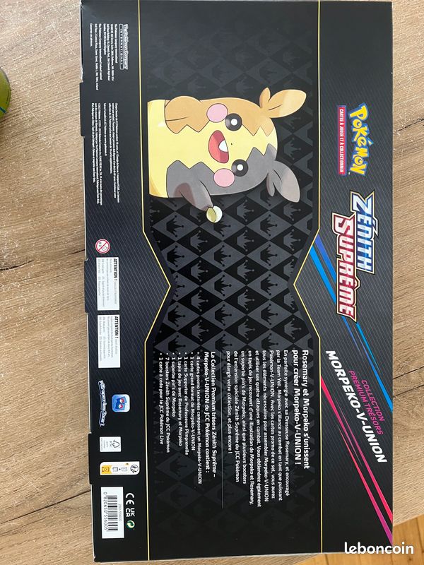 LOT DE 2 Coffrets Pokémon Classeur Foudre Noir et Flamme Blanche 10.5