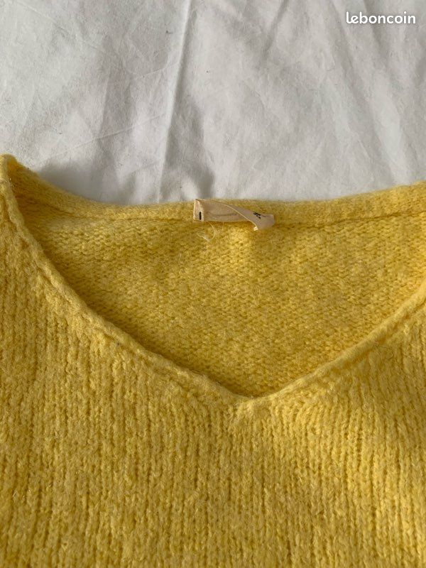 Pull jaune femme (image 4)