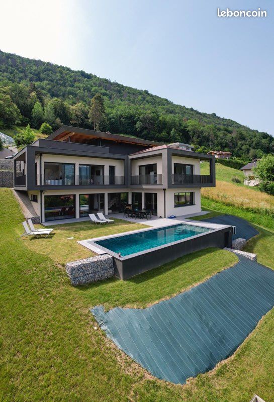 Maison 7 pièces 297 m² · à Sevrier · 297 m² · 2 250 000 €