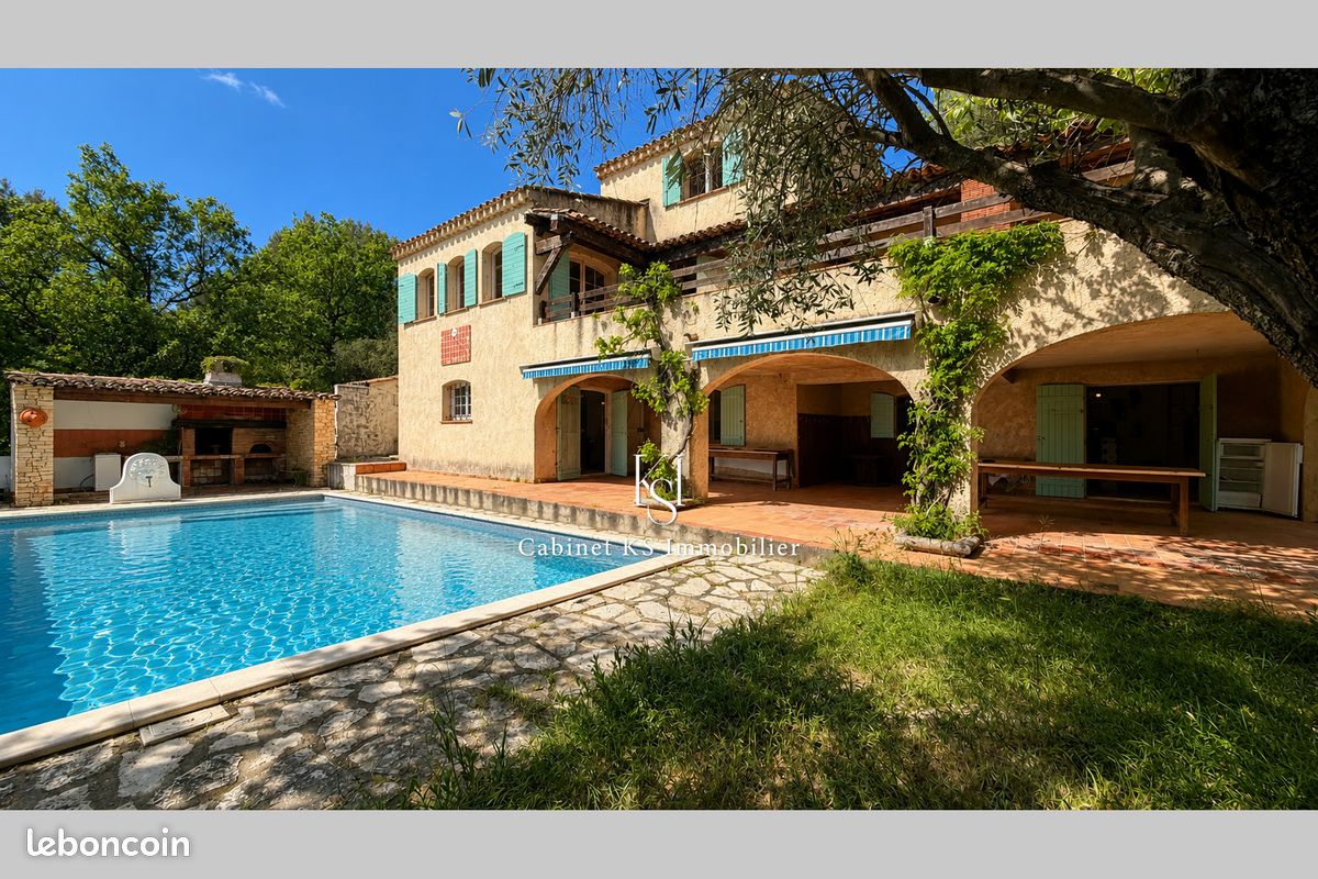 Maison 6 pièces 200 m² · à Bras · 200 m² · 495 000 €