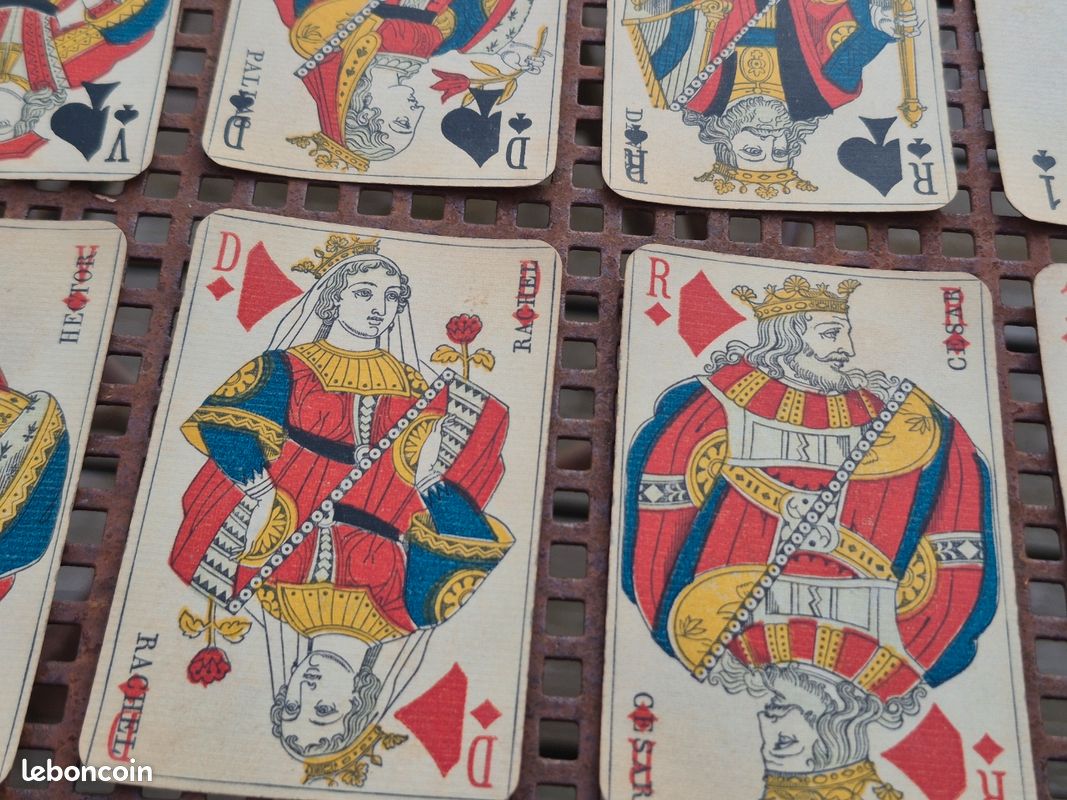 Jeu de 32 cartes hi-res stock photography and images