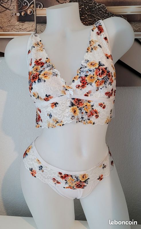 Ensemble lingerie dentelle sexy et romantique cousu main (image 2)