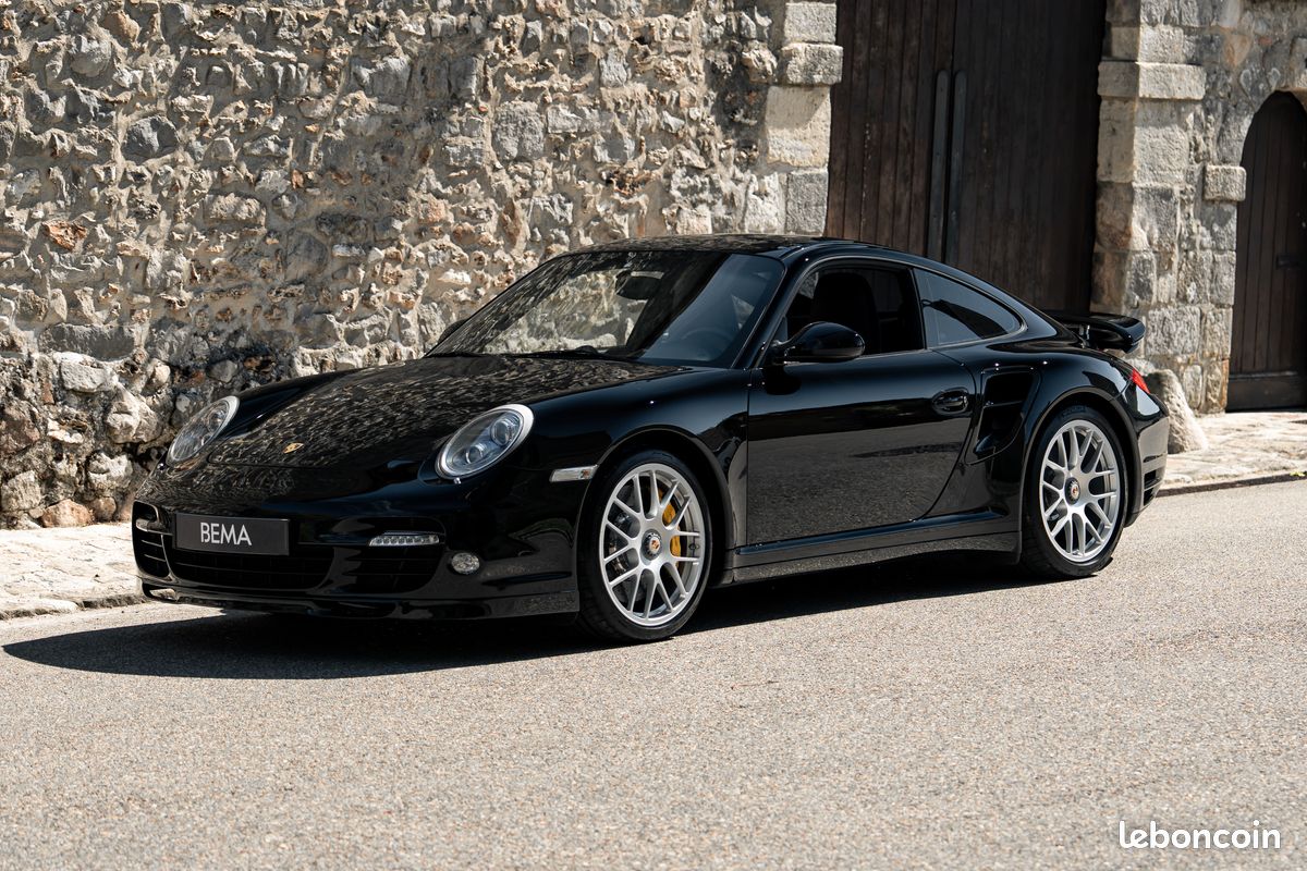 PORSCHE 911 (997) TURBO S 530cv | Sport Chrono | Toit Ouvrant | Cuir Étendu | à partir de 2050 /mois (image 1)