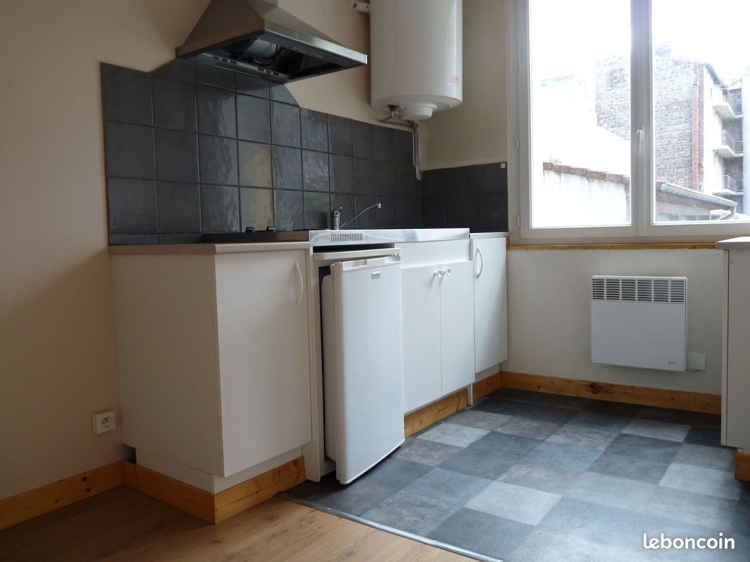 Appartement 2 pièces 25 m² · à Saint-Étienne · 25 m² · 335 €