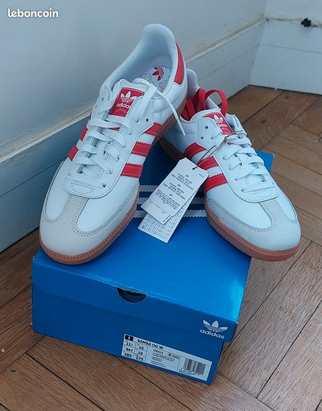 Adidas Samba rouge et blanc 44 2/3 Chaussures