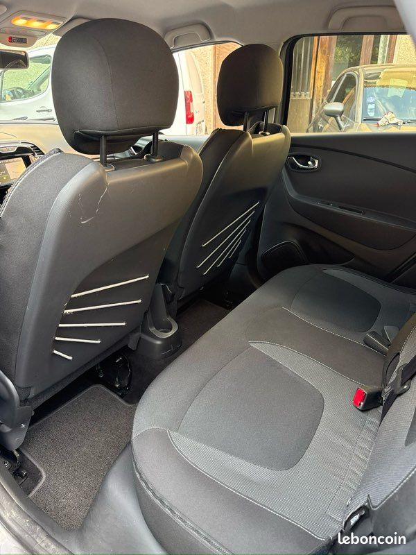 Renault Captur 1.5 dCi 90ch ENERGY S&S ECO² INTENS (image 12)