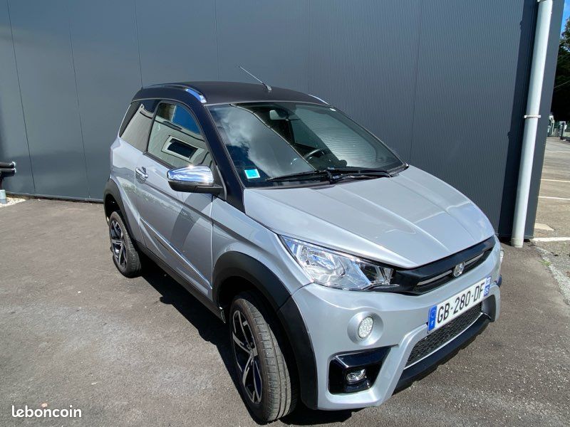 Voiture sans permis - AIXAM CROSSOVER PREMIUM (image 1)