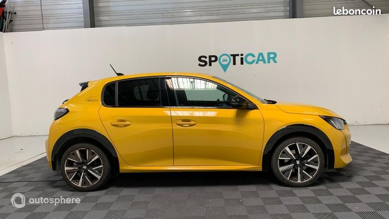 Peugeot 208 1.2 PureTech 100ch S&S GT Line 118g (image 4)