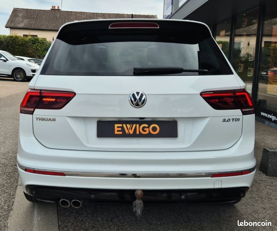 VOLKSWAGEN TIGUAN 2.0 TDI 150 CARAT - R-Line int/ext - Attelage électrique (image 20)