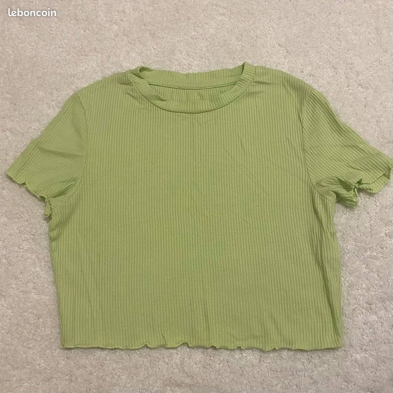 Crop top (image 1)