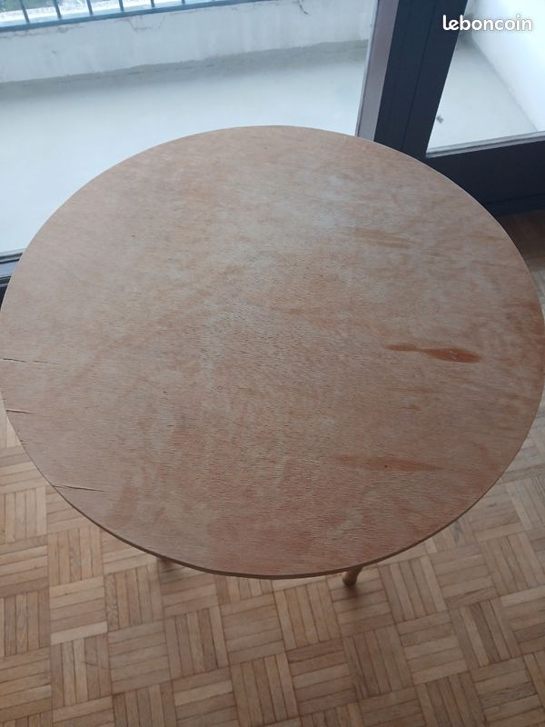 Table ronde, bois (image 1)