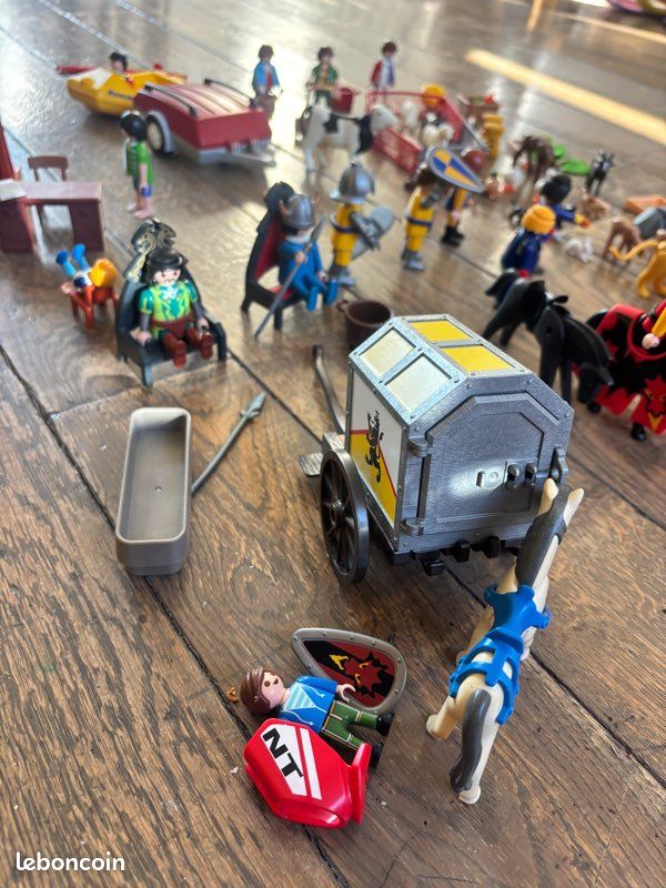 Lot de playmobils, animaux et accessoires (image 5)